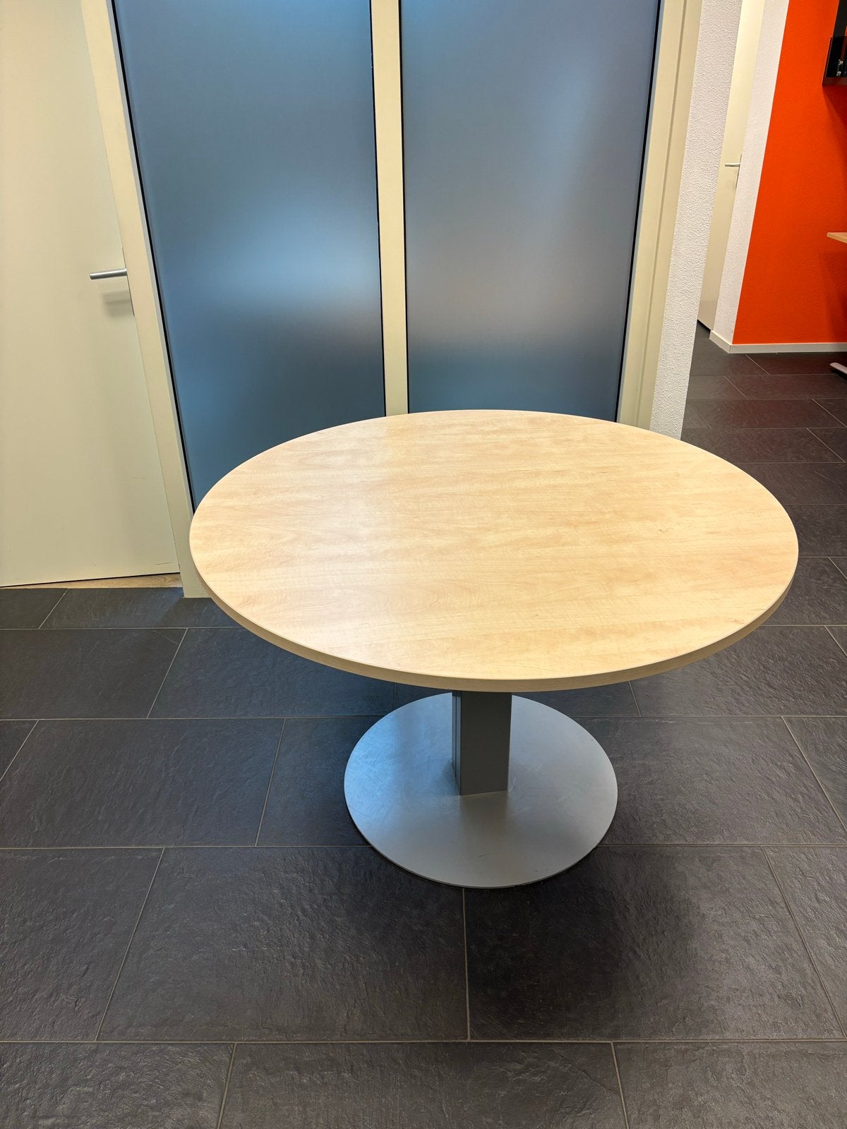 Ronde tafel - 120 cm diameter, 73 cm hoog, Ophalen, Gebruikt, 100 tot 150 cm, Rond
