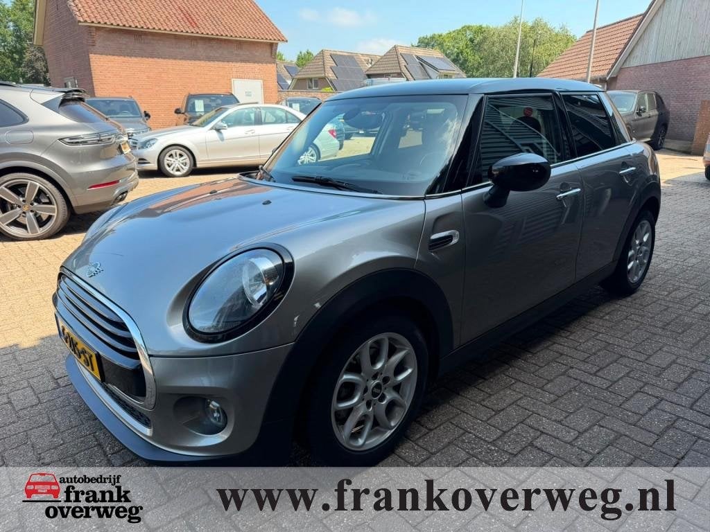 Mini COOPER 1.5 COOPER Busines edition Automaat 5DRS Navi Cr, Auto's, Mini, 136 pk, Gebruikt, Euro 6, Origineel Nederlands