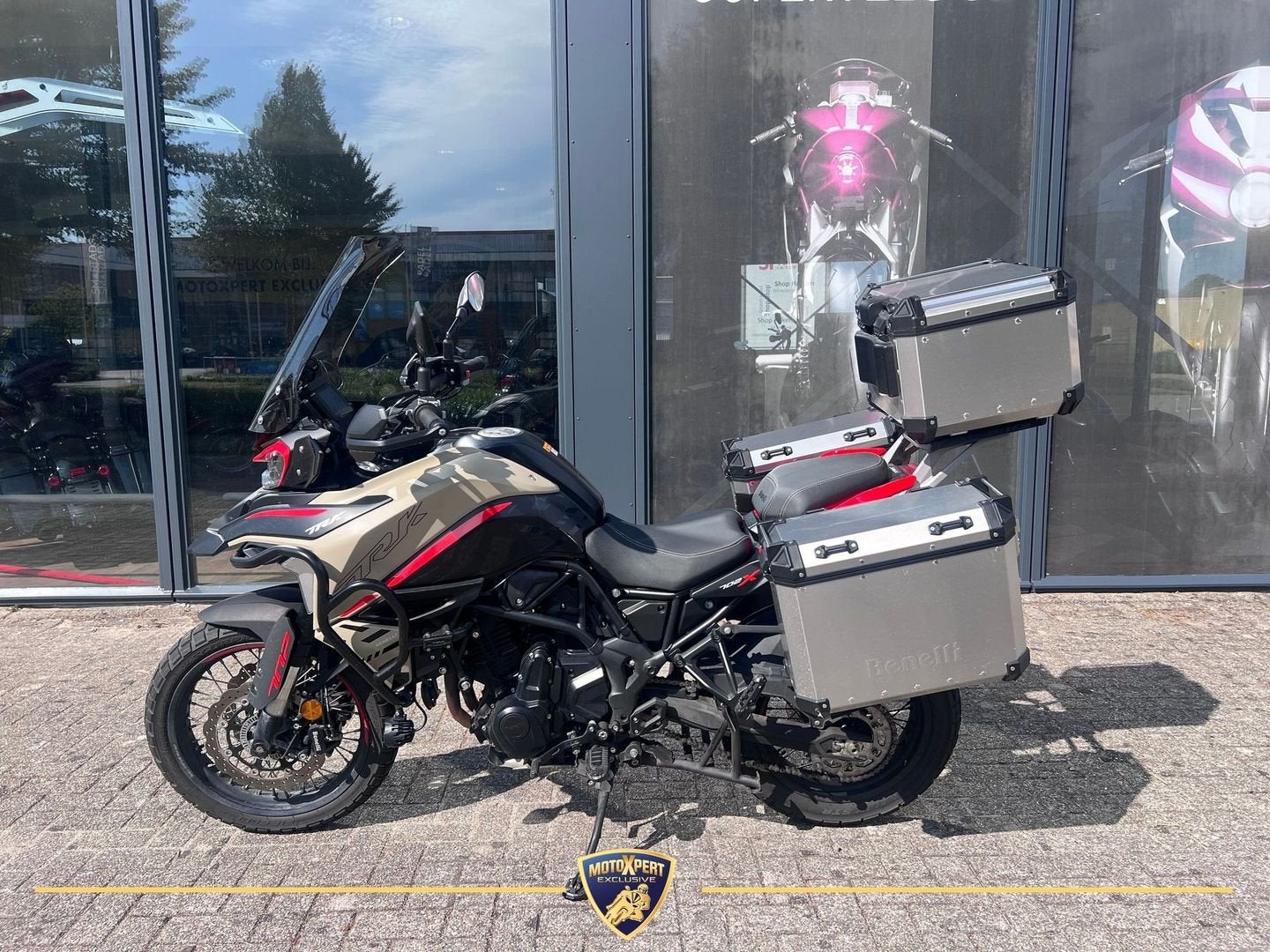 BENELLI TRK 702 X (bj 2025) NL | 1e Eig. | Veel opties !, Motoren, Motoren | Benelli, 2 cilinders, Motorrijbewijs A, Bedrijf, Onbekend