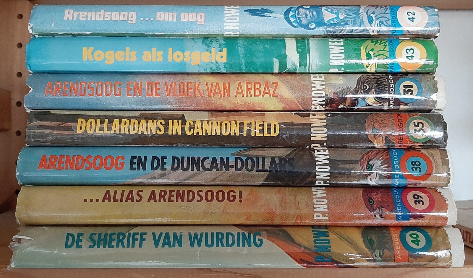 Arendsoog Boekenreeks - 7 delen, Ophalen, Gelezen, P. Nowee