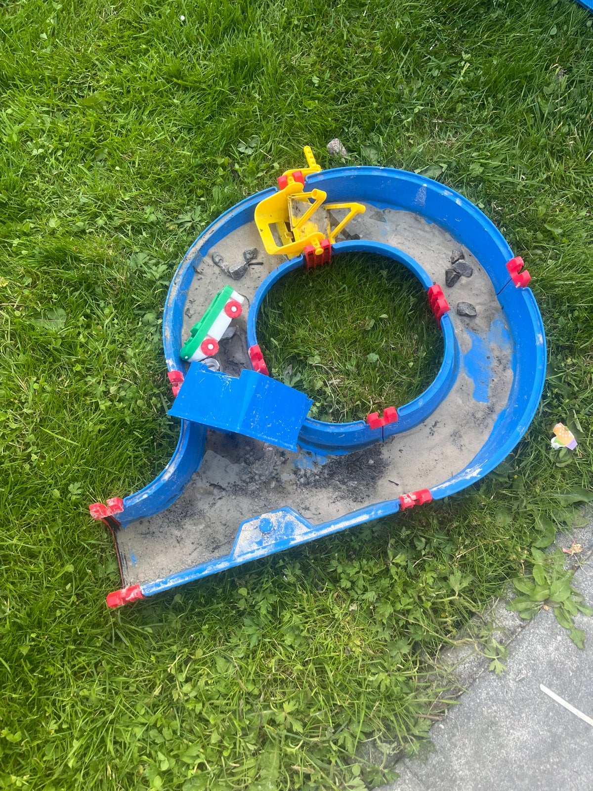Waterbaan met kraan en auto - Speelplezier voor buiten, Ophalen, Gebruikt, Jongen of Meisje