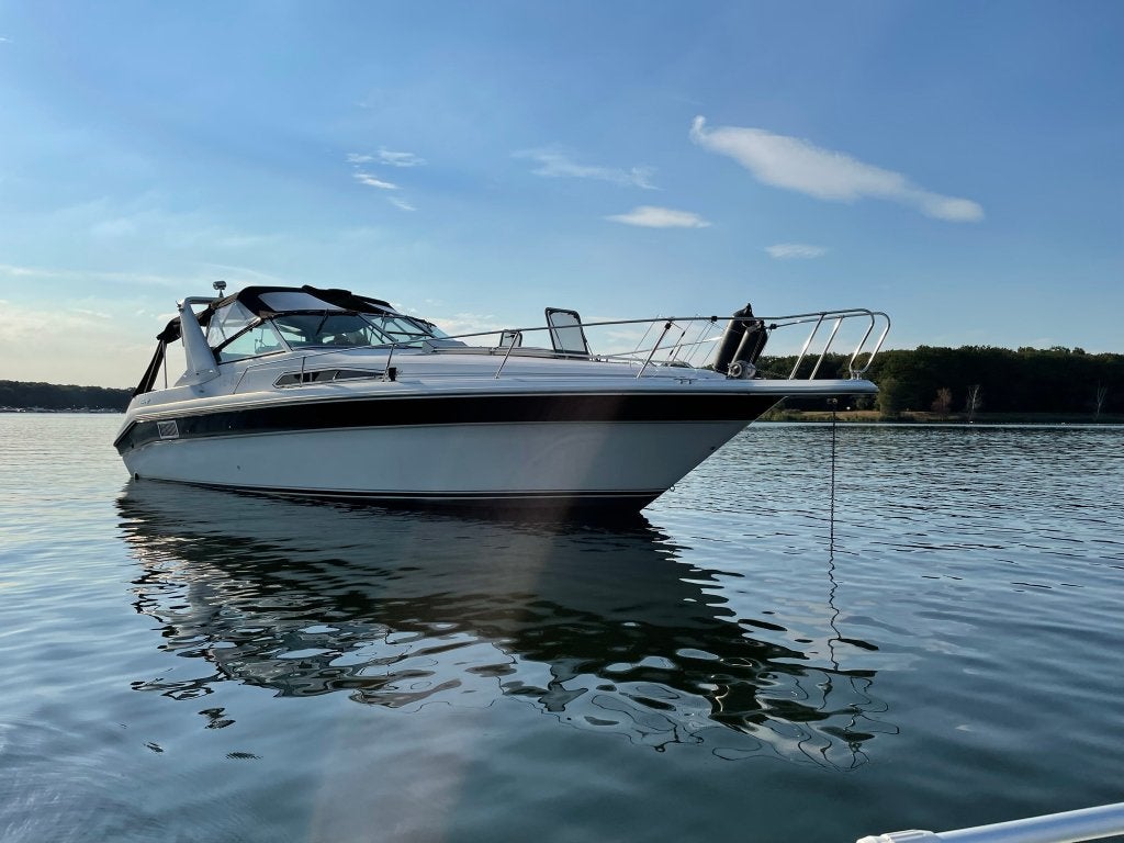 Sea Ray 330 Express (1990) – Vaste assen & Boegschroef, Watersport en Boten