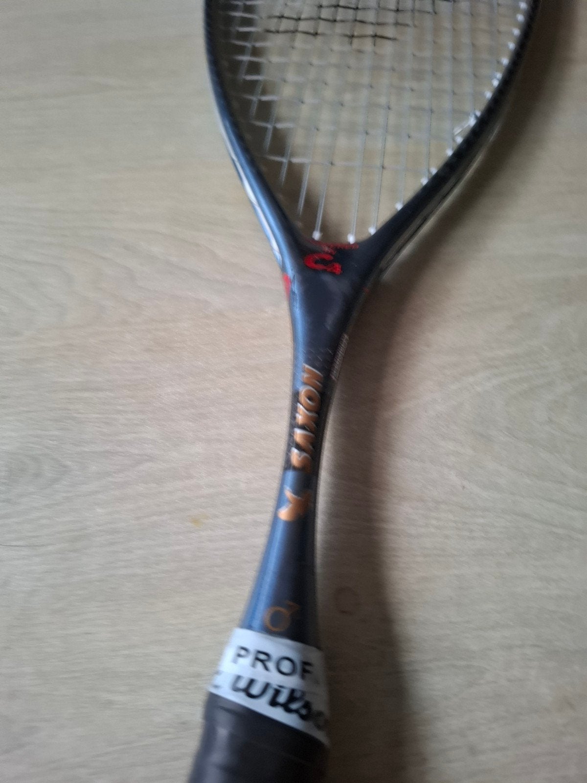 Squash racket Wilson Titanium Reinforced C4, Ophalen of Verzenden, Saxon, Nvt, Nvt