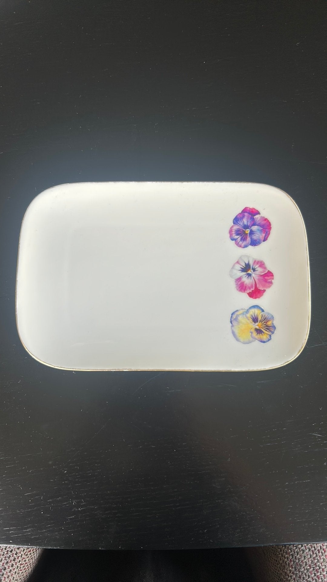 Serveerschaaltje 23x15cm. Met viooltjes, Ophalen of Verzenden, Zo goed als nieuw