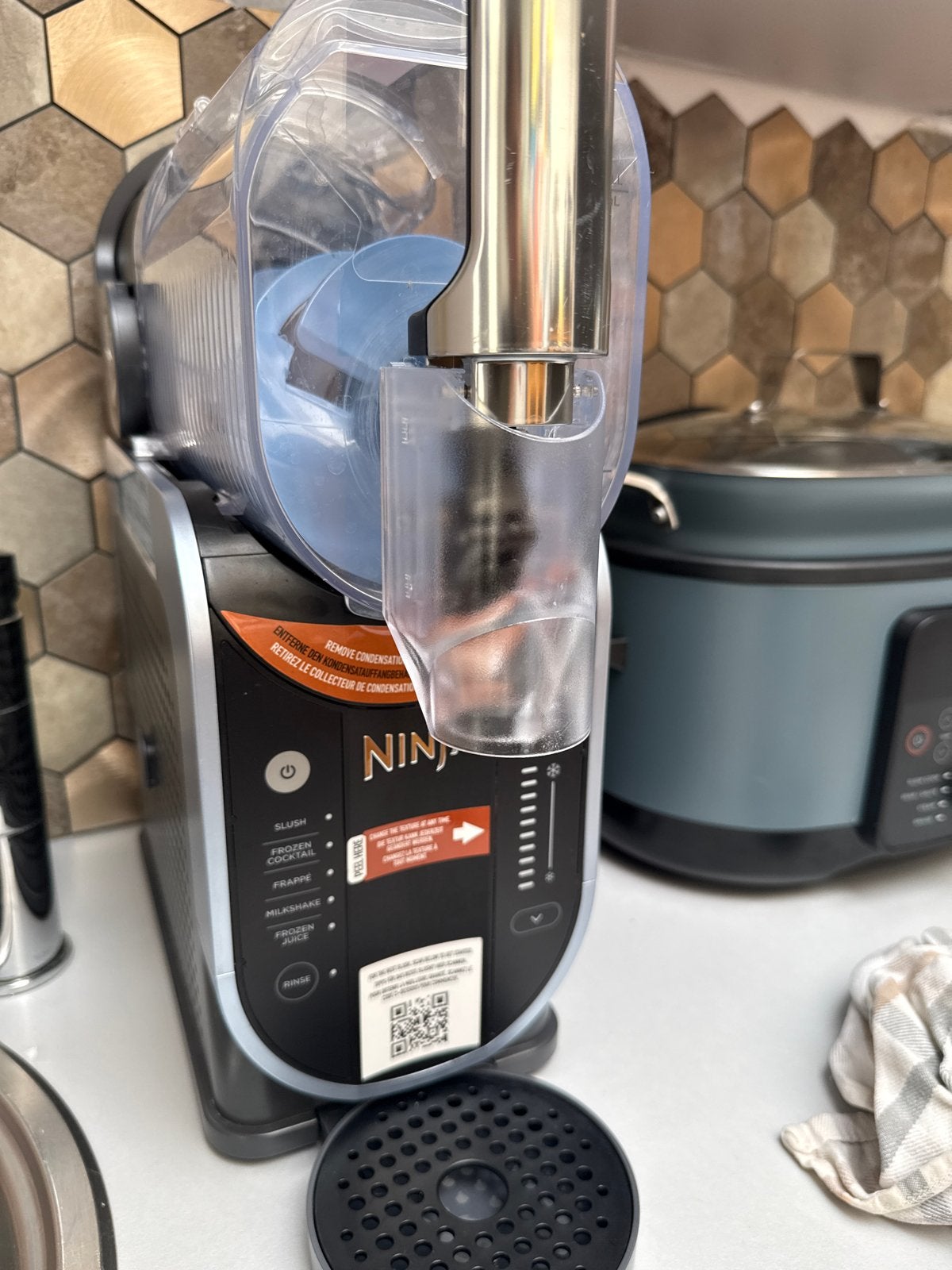 Ninja slushi- Slush, Milkshake, Frappe, Witgoed en Apparatuur, Keukenmixers, 1 tot 2 liter, Ophalen, Zo goed als nieuw, 3 snelheden of meer