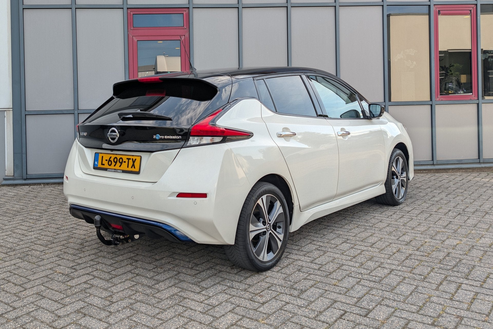 Nissan Leaf e+ N-Connecta 62kWh SOH 91% Trekhaak (bj 2021), Dealer onderhouden, Stof, Gebruikt, Zwart