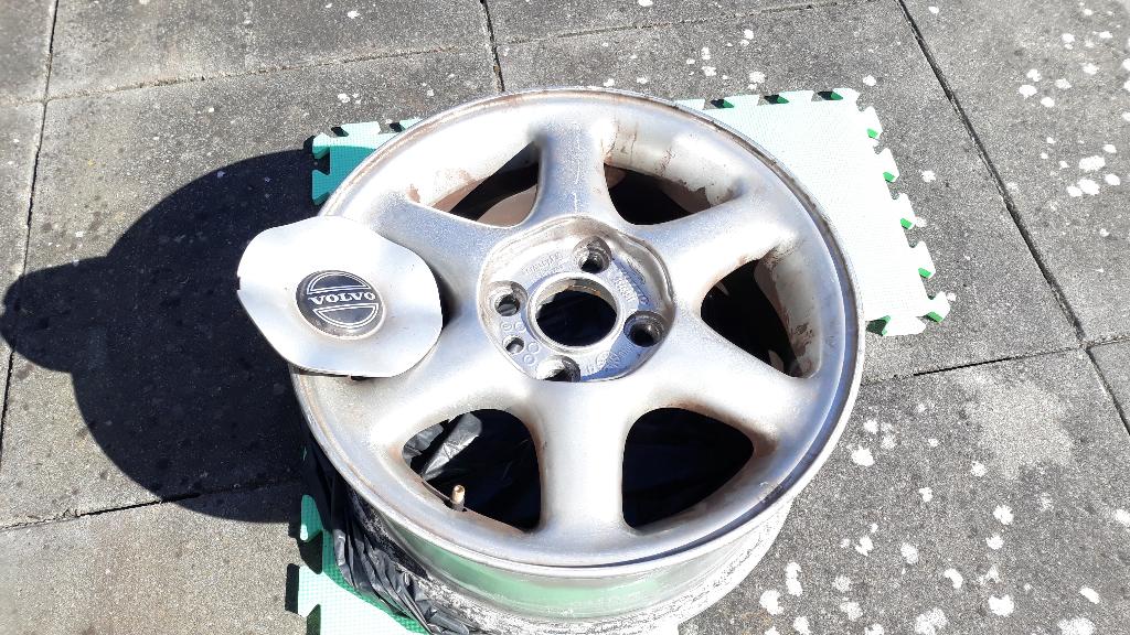 Origineel Volvo velgen 6.5Jx15x43 (art. nr. 3546581), Ophalen