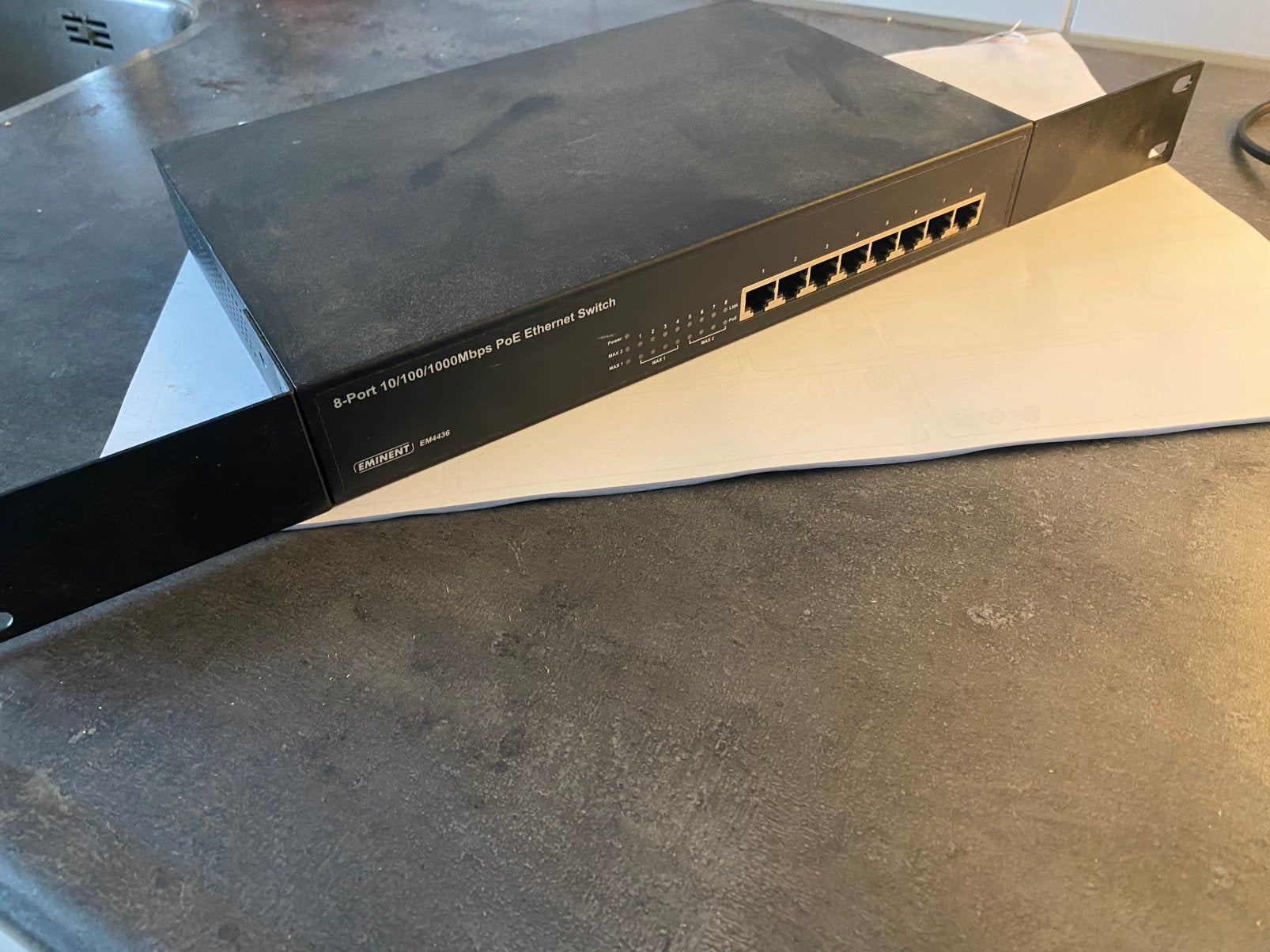 Netwerk switch   POE…, Computers en Software, Ophalen of Verzenden, Zo goed als nieuw