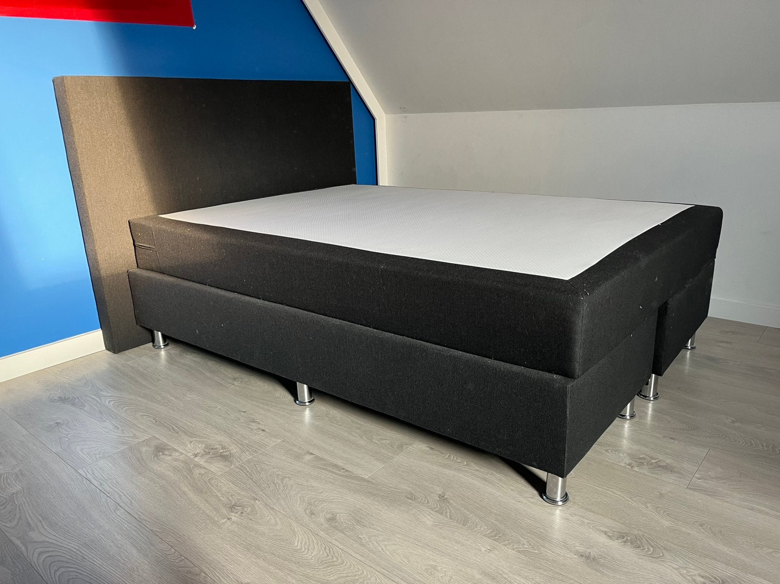 Zwarte boxspring met hoofdbord, Huis en Inrichting, Ophalen, Zwart, Tweepersoons, Zo goed als nieuw
