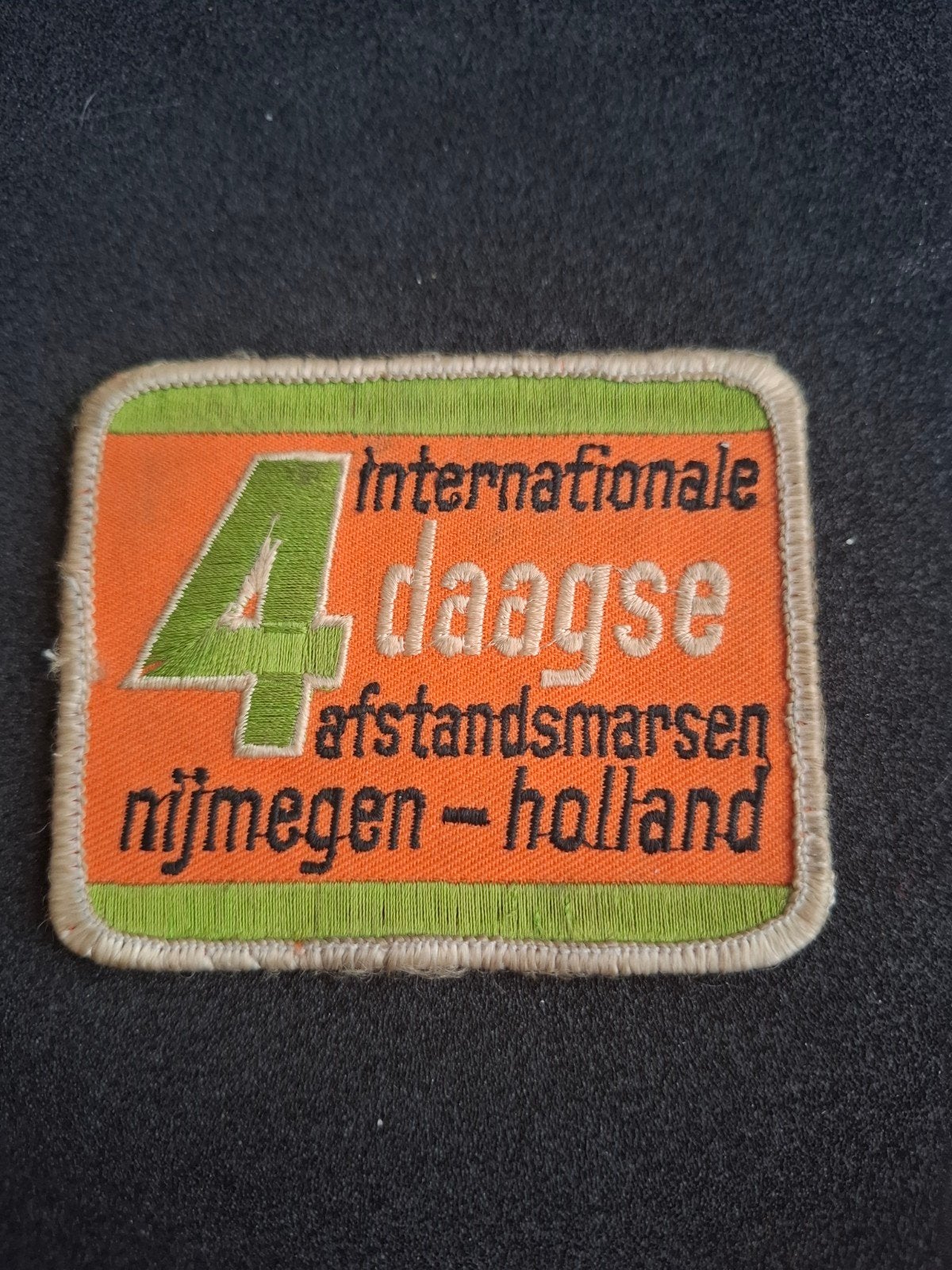 vintage 4daagse nijmegen embleem, Ophalen of Verzenden, Landmacht, Nederland, Embleem of Badge
