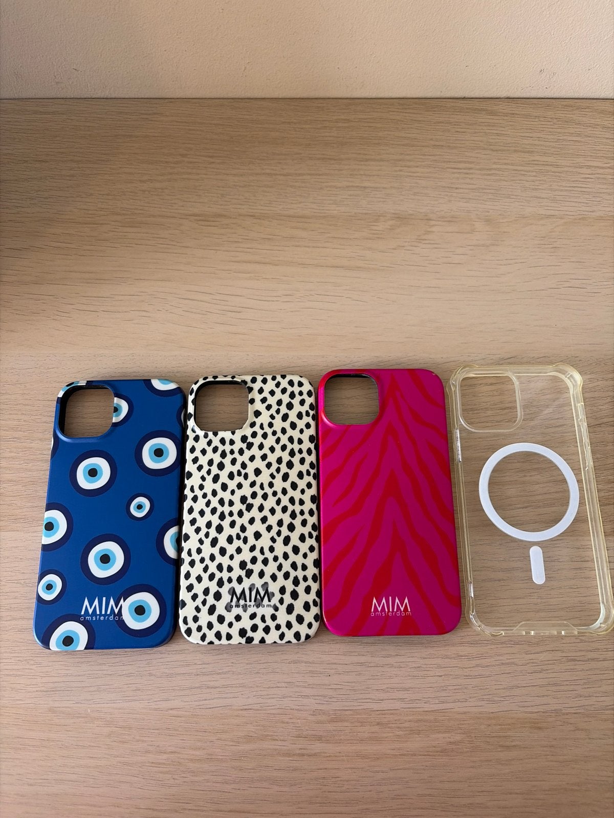3x MIM Amsterdam iPhone 13 hoesje 1x mag safe hoesje, Kunststof, Gebruikt, Overige merken, Hoesje of Tasje