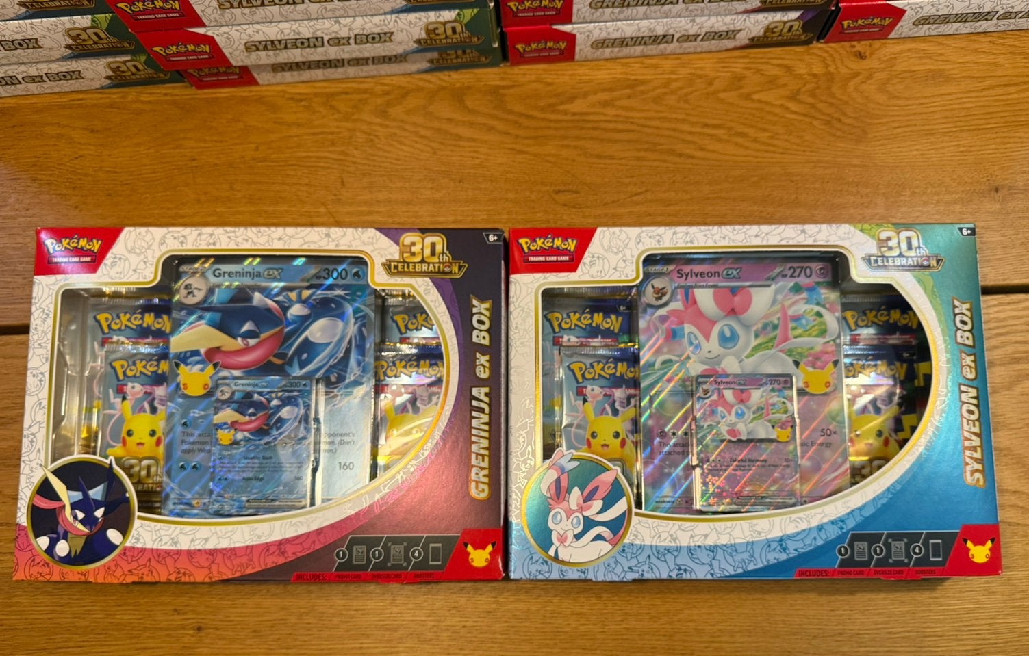 Pokemon 30th Celebration: Greninja & Sylveon ex Box 40X, Ophalen of Verzenden, Nieuw, Boosterbox
