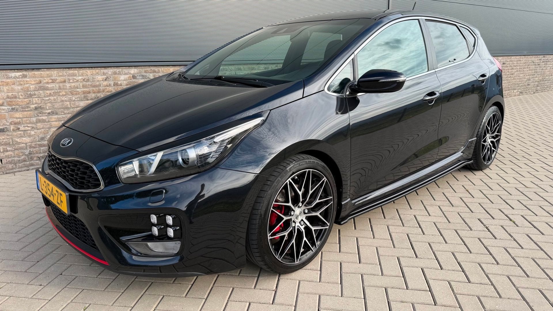 Kia Cee'd 1.6 T-GDi GT, Auto's, Voorwielaandrijving, Euro 5, 4 cilinders, Zwart