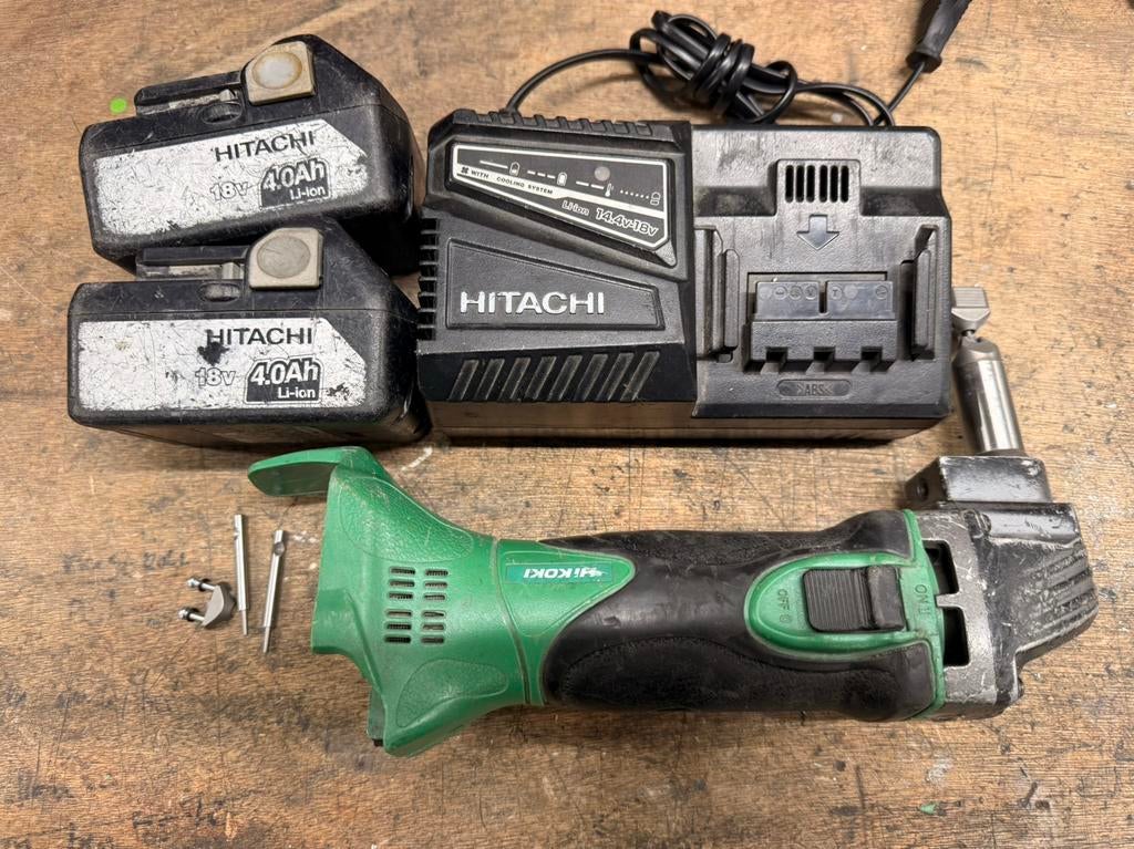 Hitachi / Hikoki CN18DSL Knabbelschaar, Ophalen of Verzenden, Gebruikt, 1000 watt of meer, Overige typen