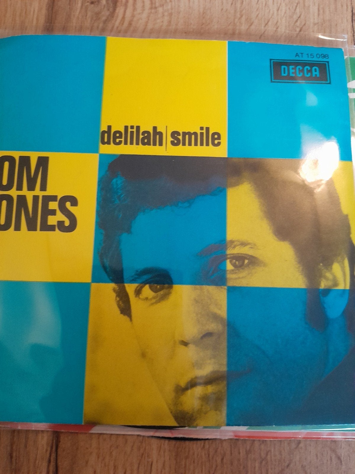 tom jones 7 inch delilah, Ophalen of Verzenden, Zo goed als nieuw, Pop
