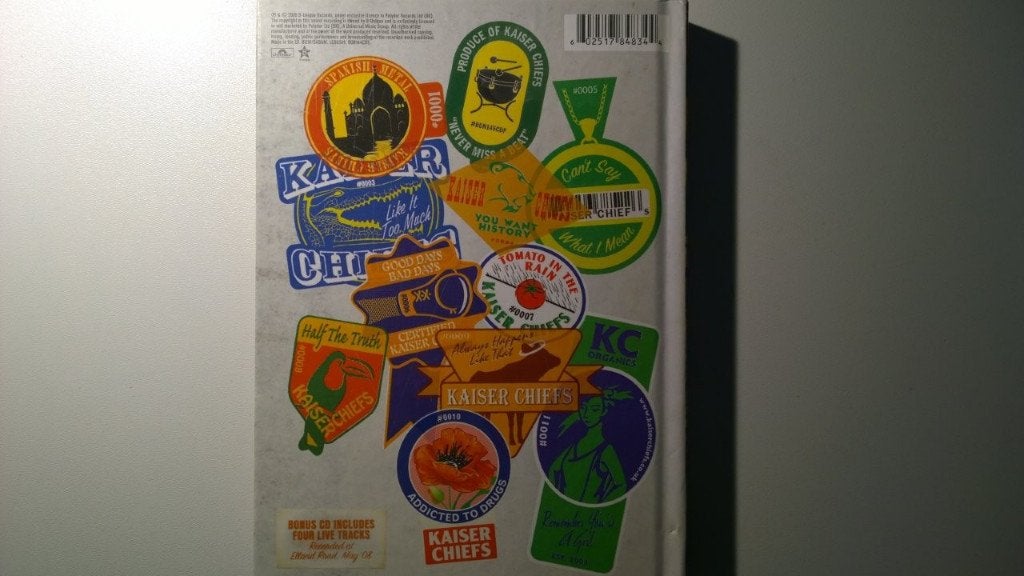 Kaiser Chiefs - Off With Their Heads (2 CD), Ophalen of Verzenden, Zo goed als nieuw, Poprock