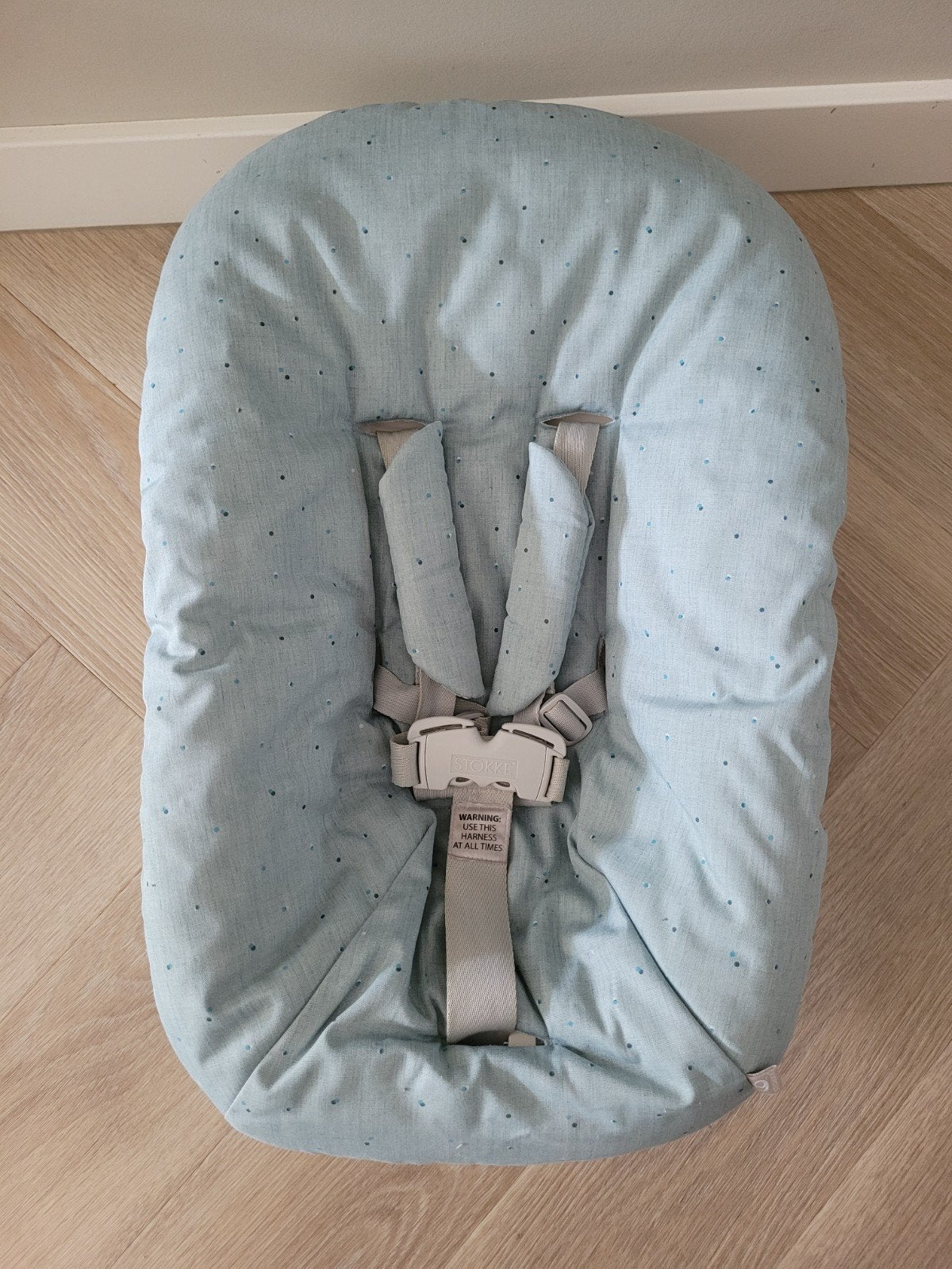Stokke Newborn Set (nieuw model), Ophalen, Zo goed als nieuw, Hangstoel, Gordel(s)