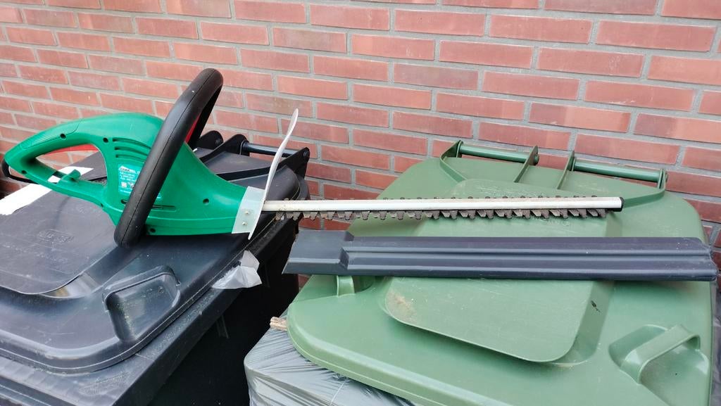 Electrische heggeschaar, Ophalen, Elektrisch