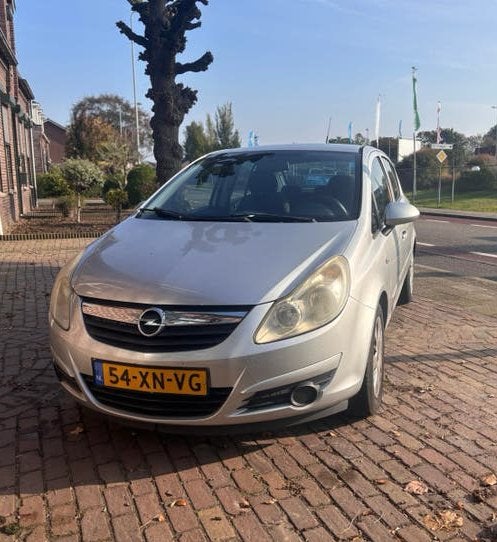 Opel Corsa 1.4 16V 5D 2007 Grijs, Voorwielaandrijving, 1063 kg, 4 cilinders, 49 €/maand
