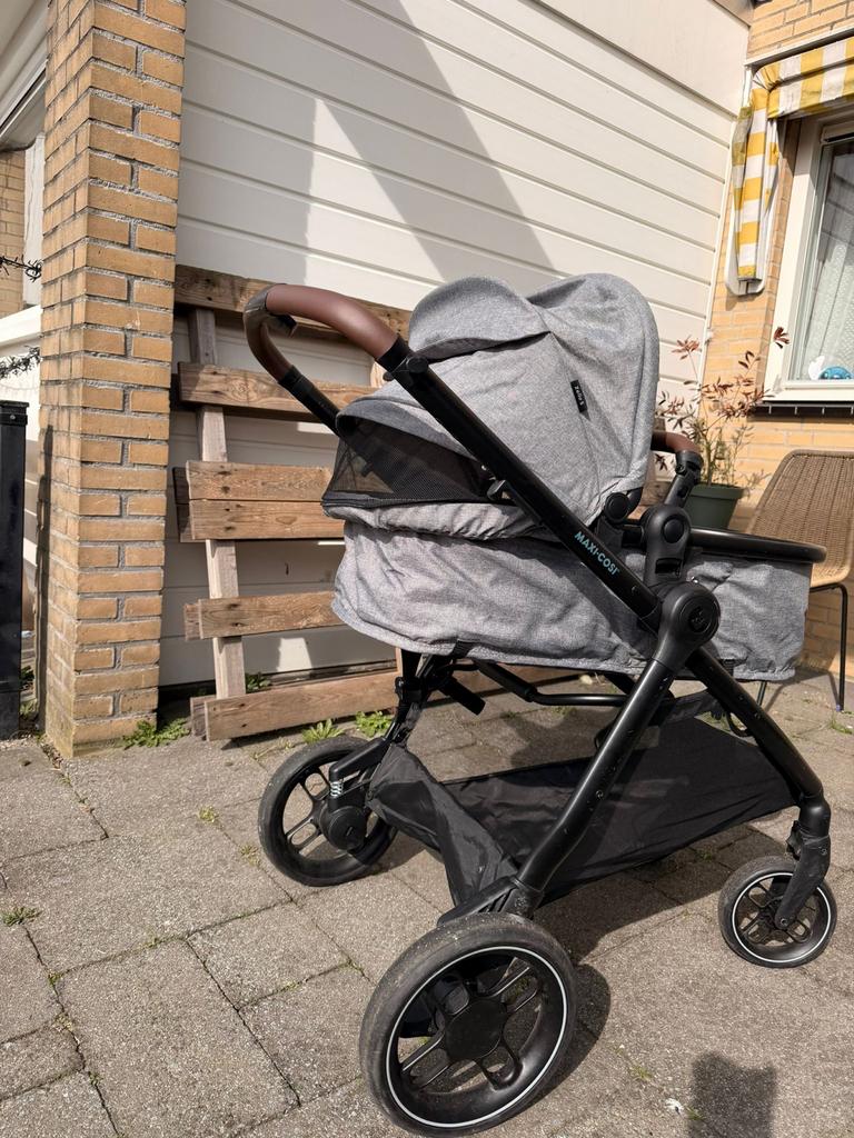 Maxi Cosi Zelia kinderwagen met autostoel, Kinderen en Baby's, Kinderwagens en Combinaties, Gebruikt, Ophalen of Verzenden, Combiwagen