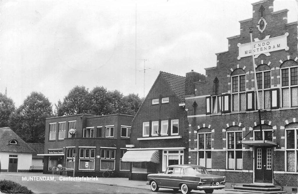 378-341-037 Muntendam  Confectiefabriek, Verzenden, Voor 1920, Groningen
