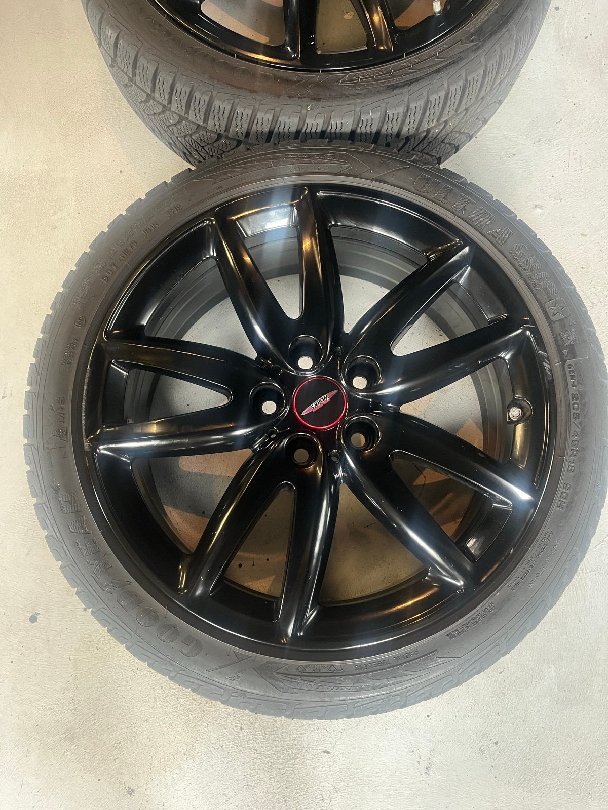 Mini Cooper Clubman JCW 18 inch velgen met winterbanden, Ophalen, 18 inch, Gebruikt, Banden en Velgen