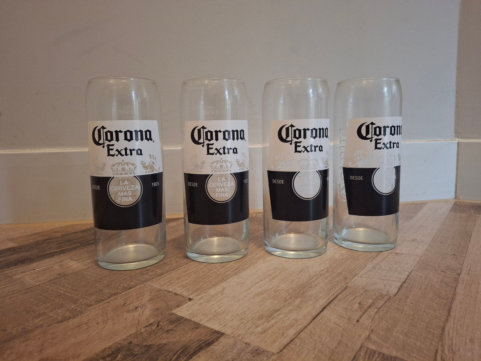 Corona Extra 4 x glazen halve liter (0,5 liter  Pint), Ophalen of Verzenden, Nieuw, Bierglas
