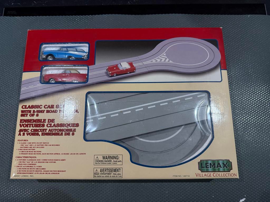 Lemax Classic Car Set met 2 Auto's 14671, Diversen, Ophalen of Verzenden, Zo goed als nieuw