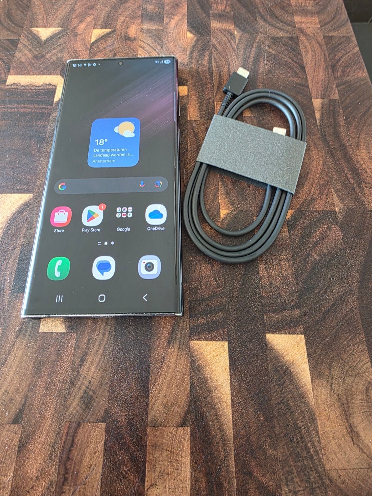 Foto 5 van Samsung Galaxy S22 Ultra 128GB Zwart