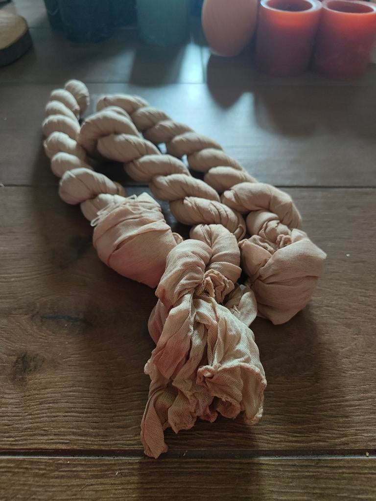 Mooie tafellopers beige voor bruiloft of feest!, Ophalen of Verzenden, Nieuw, Versiering, Geboorte of Huwelijk