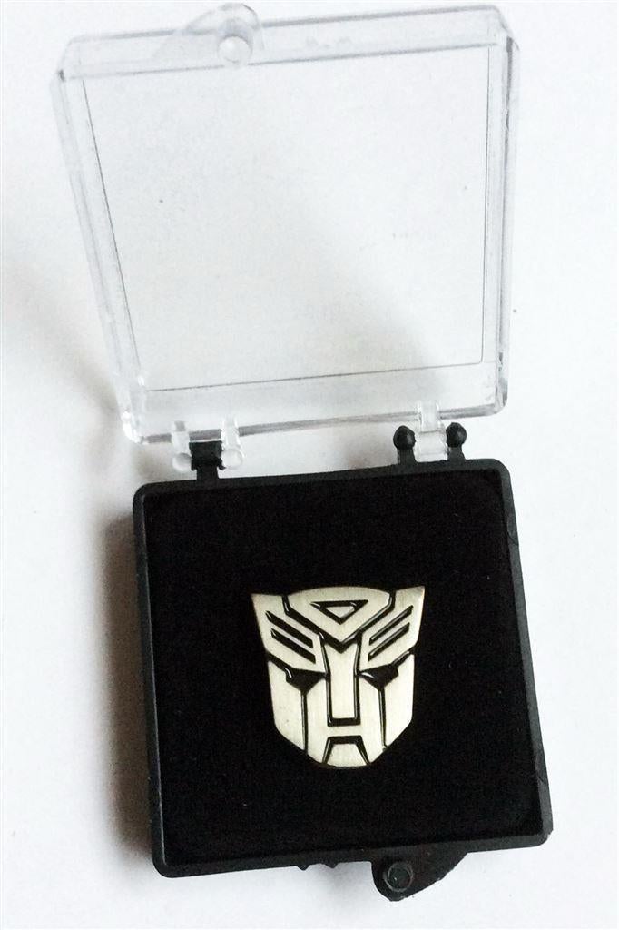 TRANSFORMERS Autobots logo Enamel Pin in doosje, Overige generaties, Ophalen of Verzenden, Nieuw