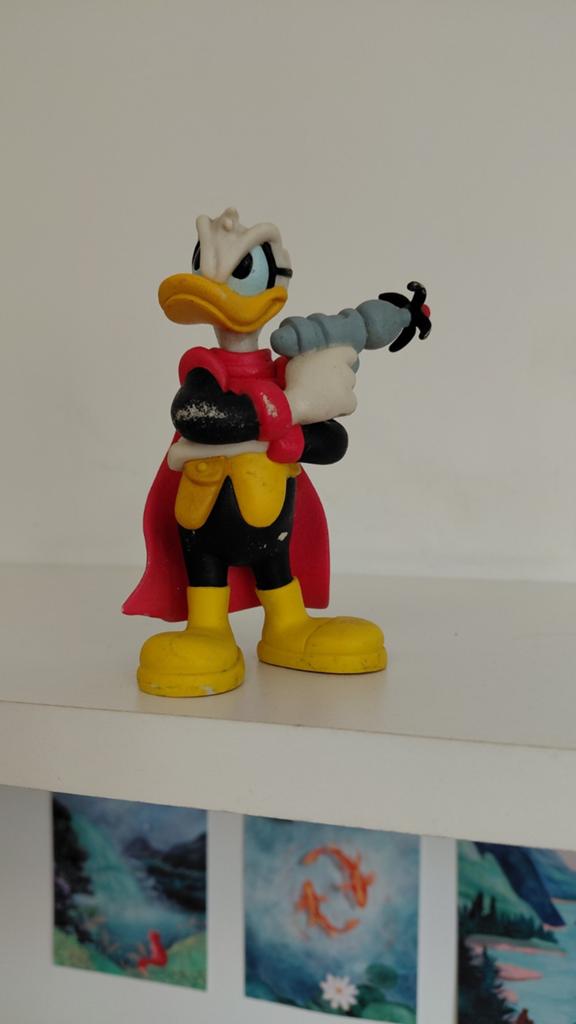 Super Donald duck beeld, Verzamelen, Ophalen of Verzenden, Donald Duck, Zo goed als nieuw, Beeldje of Figuurtje