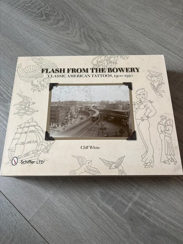 Flash from the Bowery Cliff White tattoo flash boek, Boeken, Ophalen of Verzenden, Zo goed als nieuw, Cliff White
