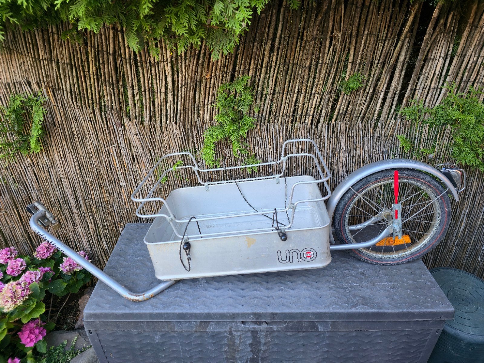 Lichtgewicht aanhanger voor achter de fiets., Fietsen en Brommers, Fietsaccessoires | Aanhangers en Karren, Ophalen, Hondenkar
