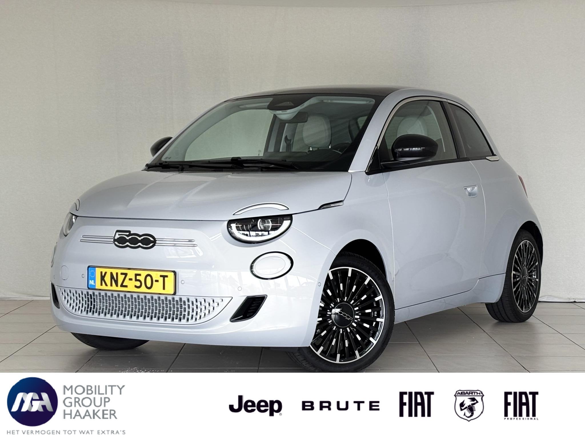Fiat 500e La Prima 42 kWh | Panoramadak | Apple-Android | 8