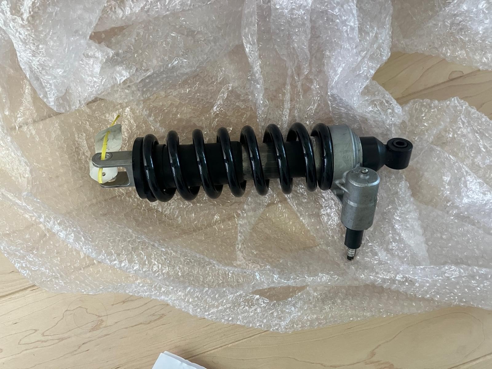 Achter schokbreker Triumph Tiger 800 XR (2010-2014), Motoren, Ophalen of Verzenden
