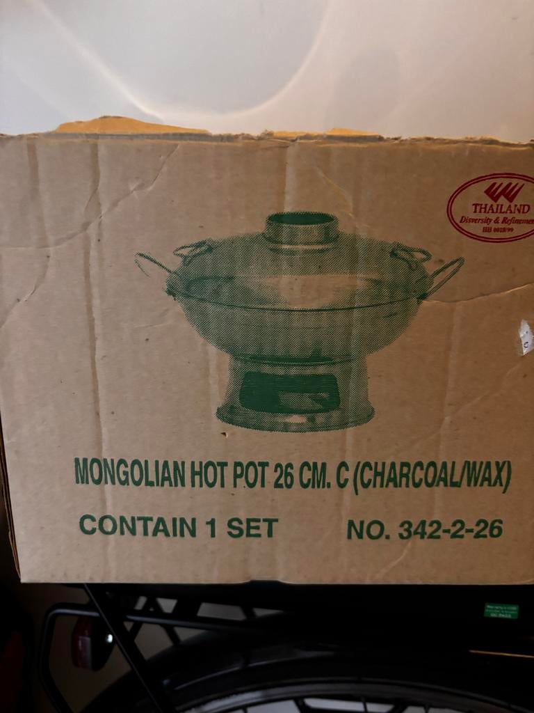 Mongoolse Hot Pot 26 cm - Nieuw in doos, Ophalen, Nieuw, Rvs, Overige typen