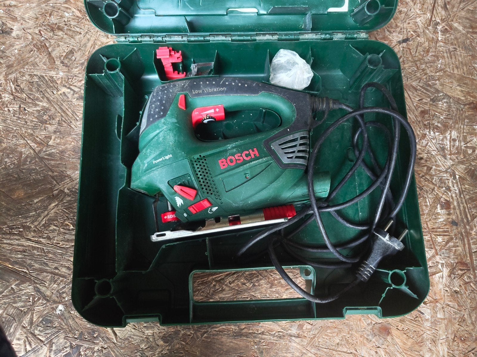 Bosch PST 900 PEL Decoupeerzaag - Krachtig en Nauwkeurig, Gebruikt, 600 tot 1200 watt, Ophalen of Verzenden, Bosch