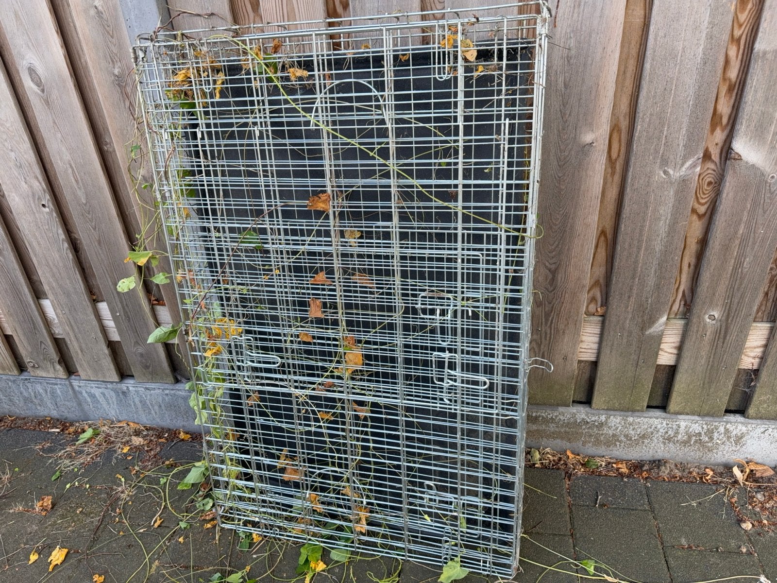 Honden bench ca 110 bij 60 cm kort gebruikt, Dieren en Toebehoren, Hondenbenches, Ophalen