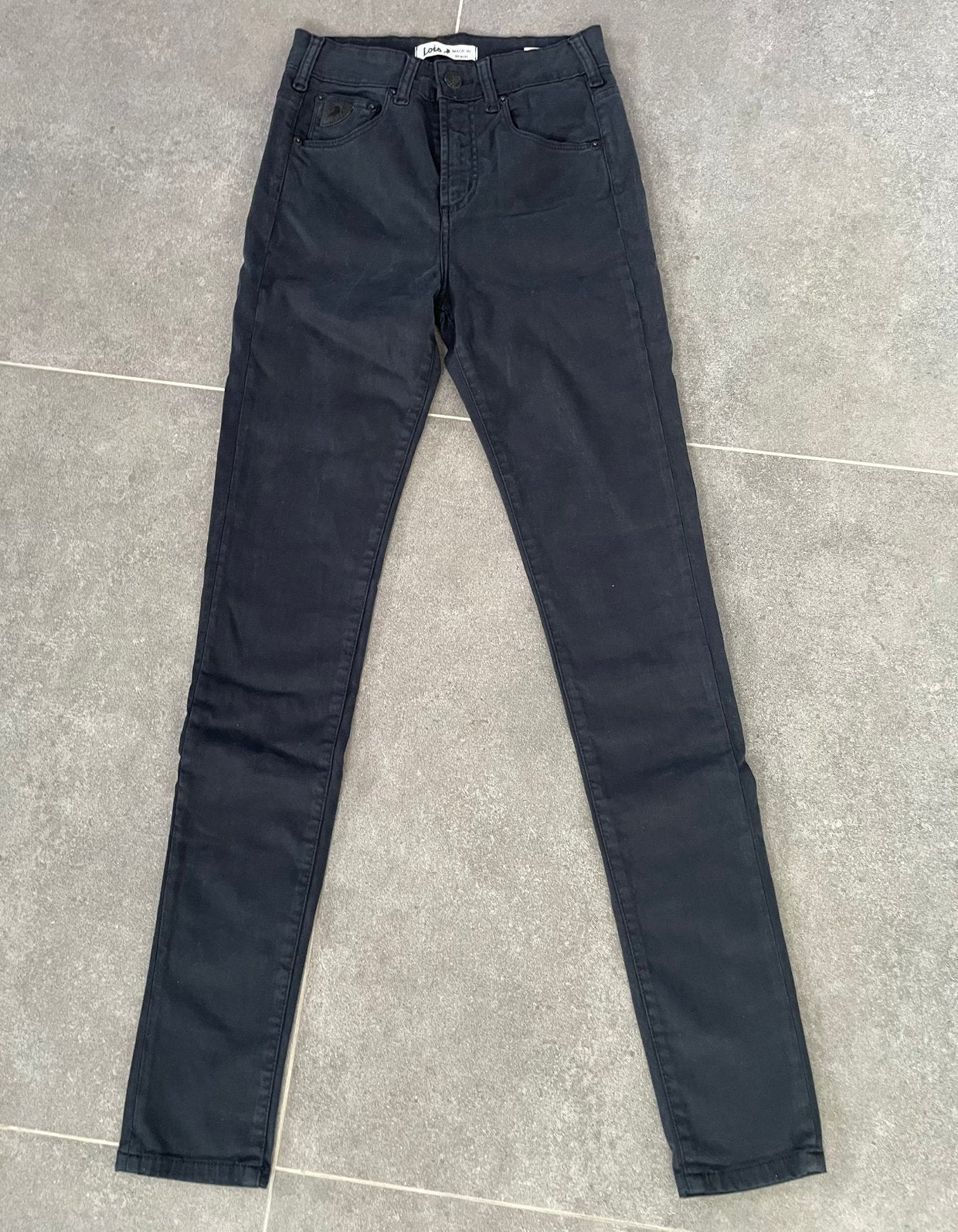 Lois Jeans zwart, Ophalen of Verzenden, Zo goed als nieuw, Zwart, W27 (confectie 34) of kleiner