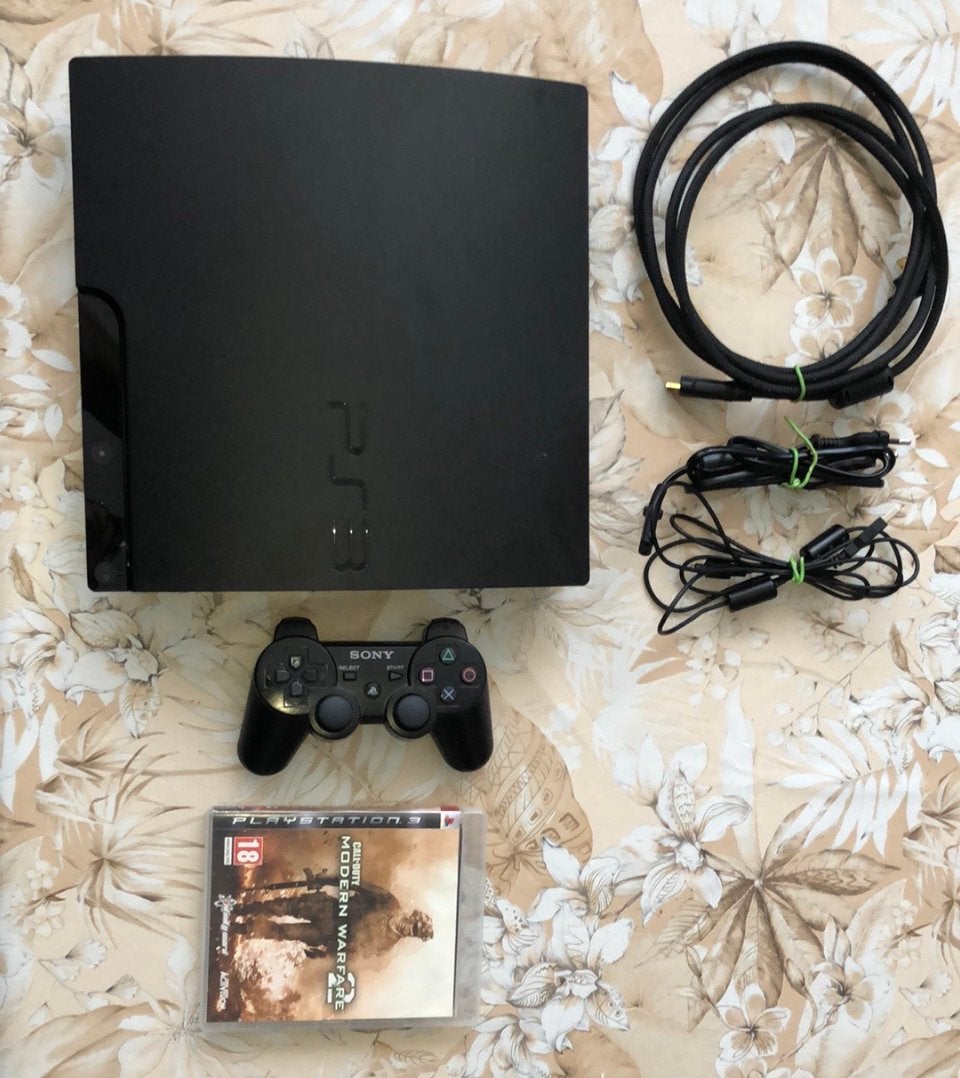 PlayStation 3 console met controller en CoD: Modern Warfare, Spelcomputers en Games, Spelcomputers | Sony PlayStation 3, Zo goed als nieuw