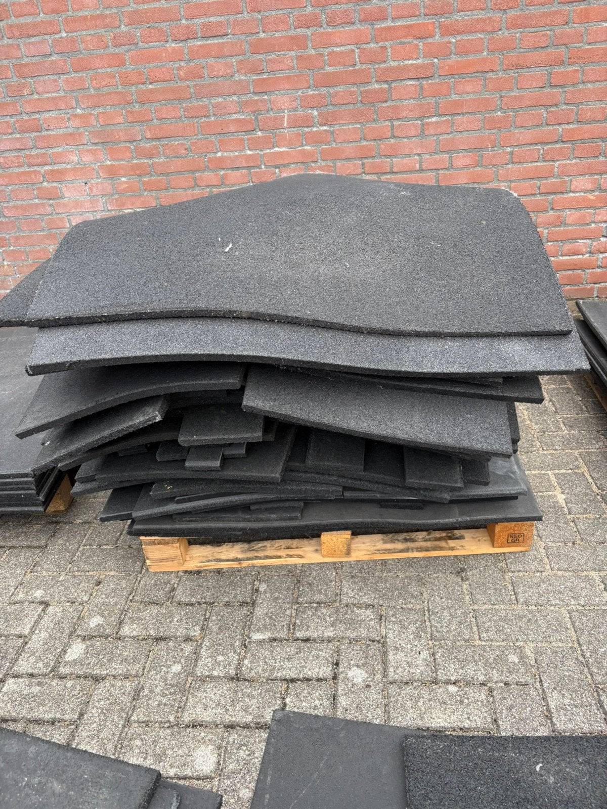 Meer dan 20 m rubberen snij matten tegels rest stukken, Ophalen, Overige materialen, 50 tot 150 cm, Vloerdelen of -planken
