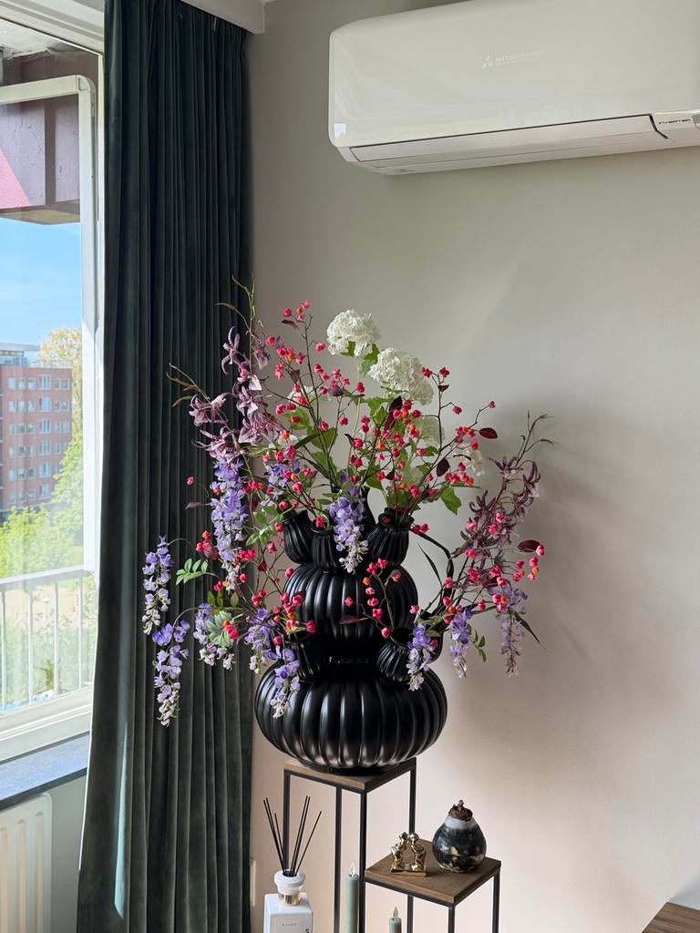 Zwarte tulpenvaas (2 delen) inclusief bloemen - 60cm, Ophalen, Gebruikt, Zwart