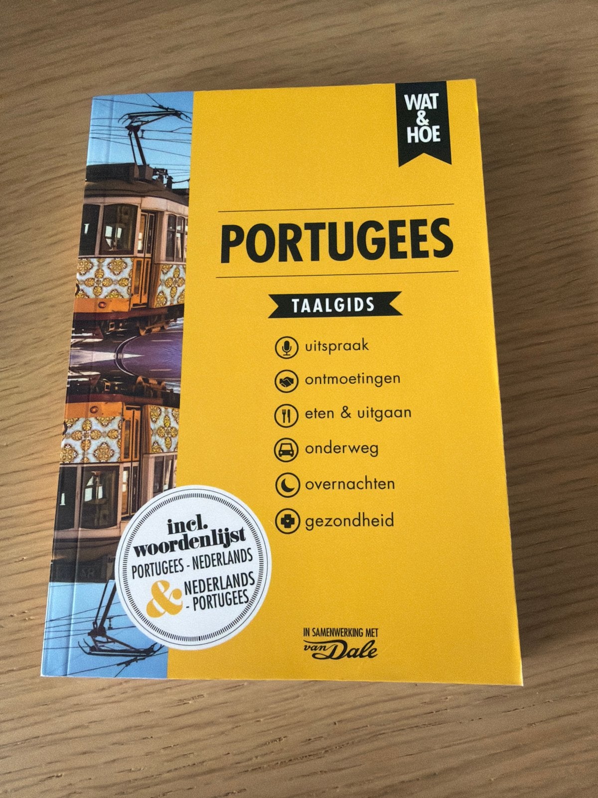 Portugees Taalgids - Wat & Hoe (incl. woordenlijst), Verzenden, Zo goed als nieuw, Non-fictie