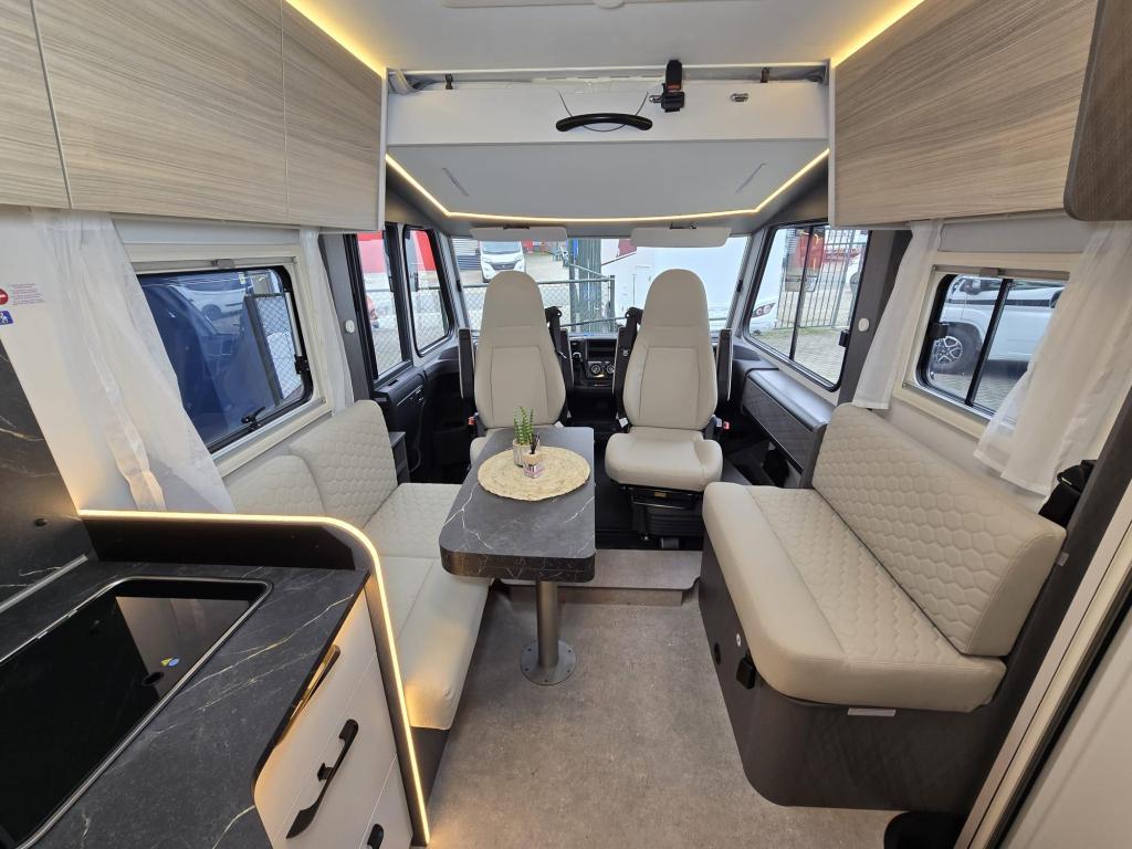 Etrusco I7400SBC Nieuw design interieur!Duitse degelijkheid, Caravans en Kamperen, Campers, Airbags, Ringverwarming, Fiat, Afzuigkap