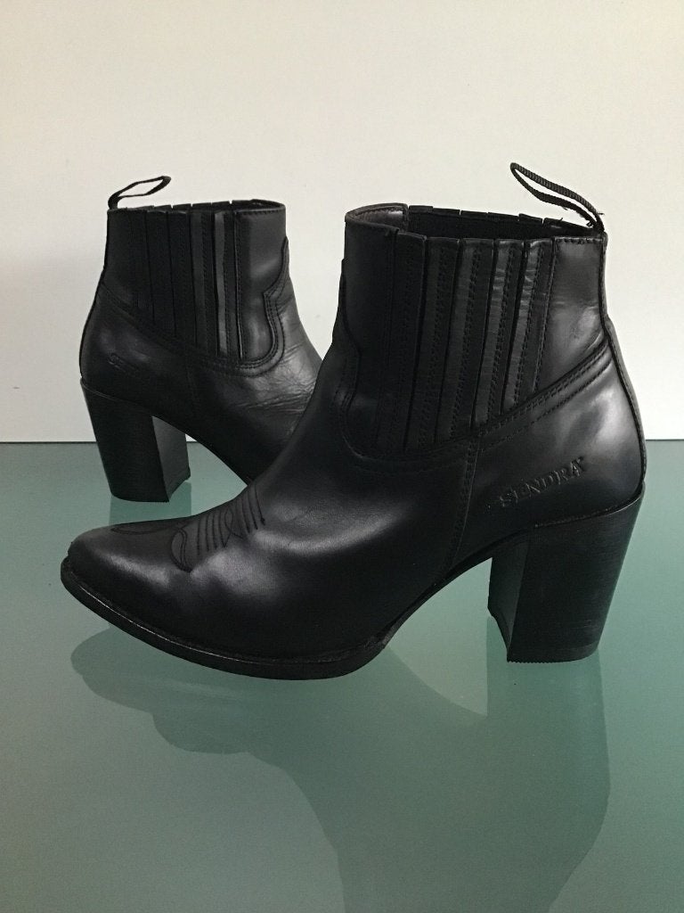 Sendra 38 zwarte laarzen | Bohemian | Gratis verzenden, Sendra, Verzenden, Zwart, Lage of Enkellaarzen