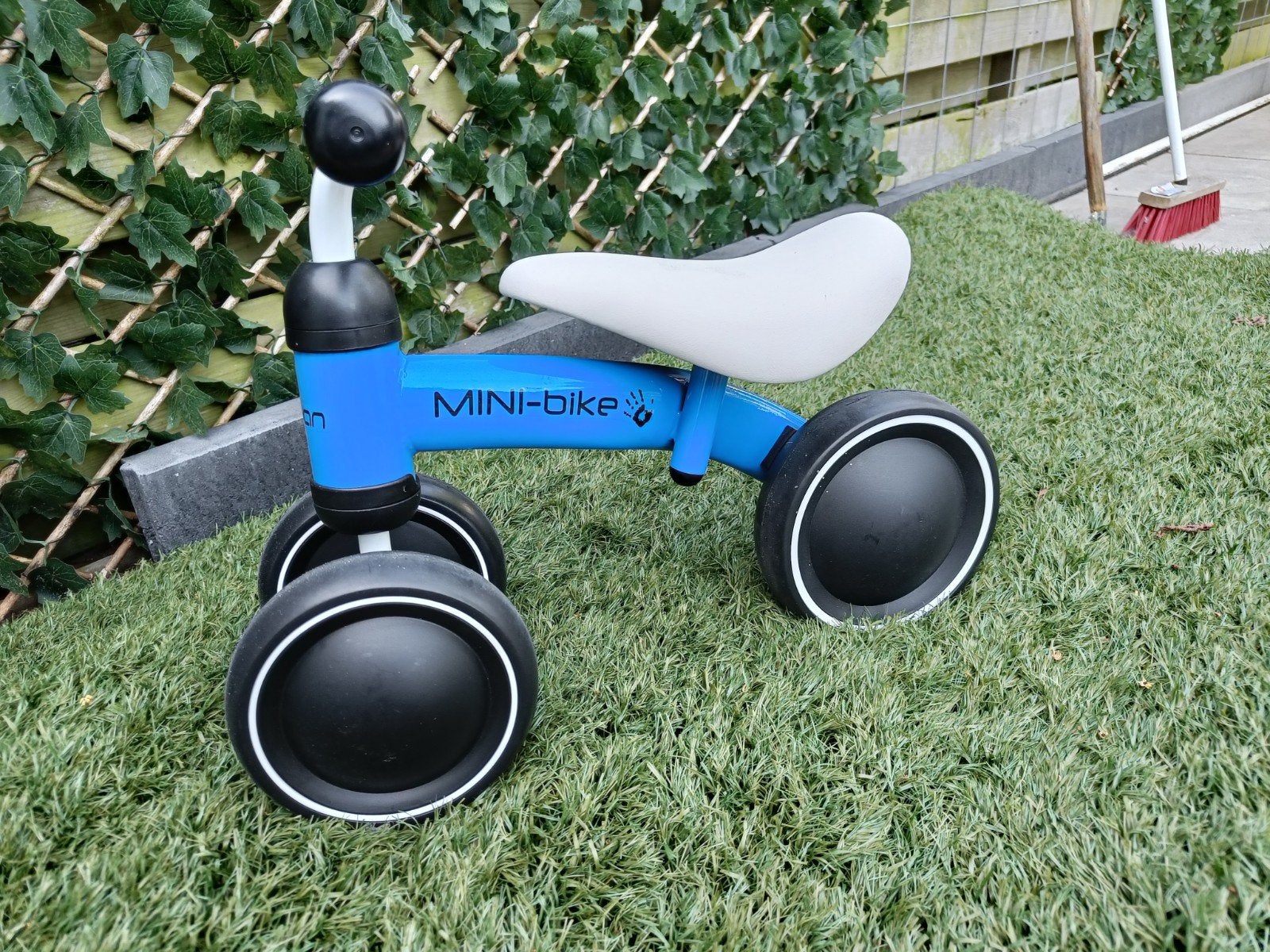 Mini Bike Loopfietsje !!, Ophalen, Zo goed als nieuw, Loopfiets