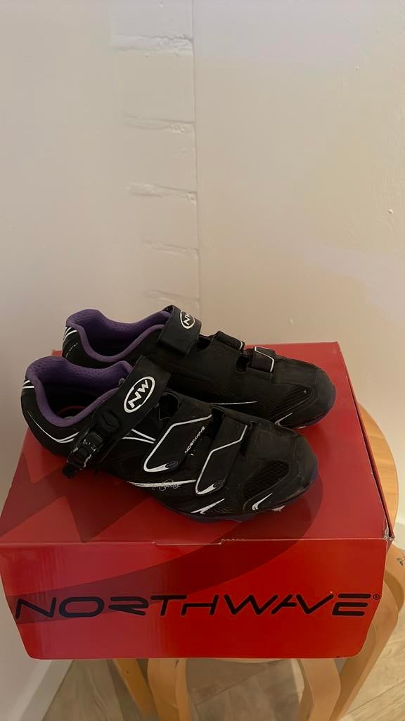 Norhtwave klikschoenen, Ophalen, Zo goed als nieuw