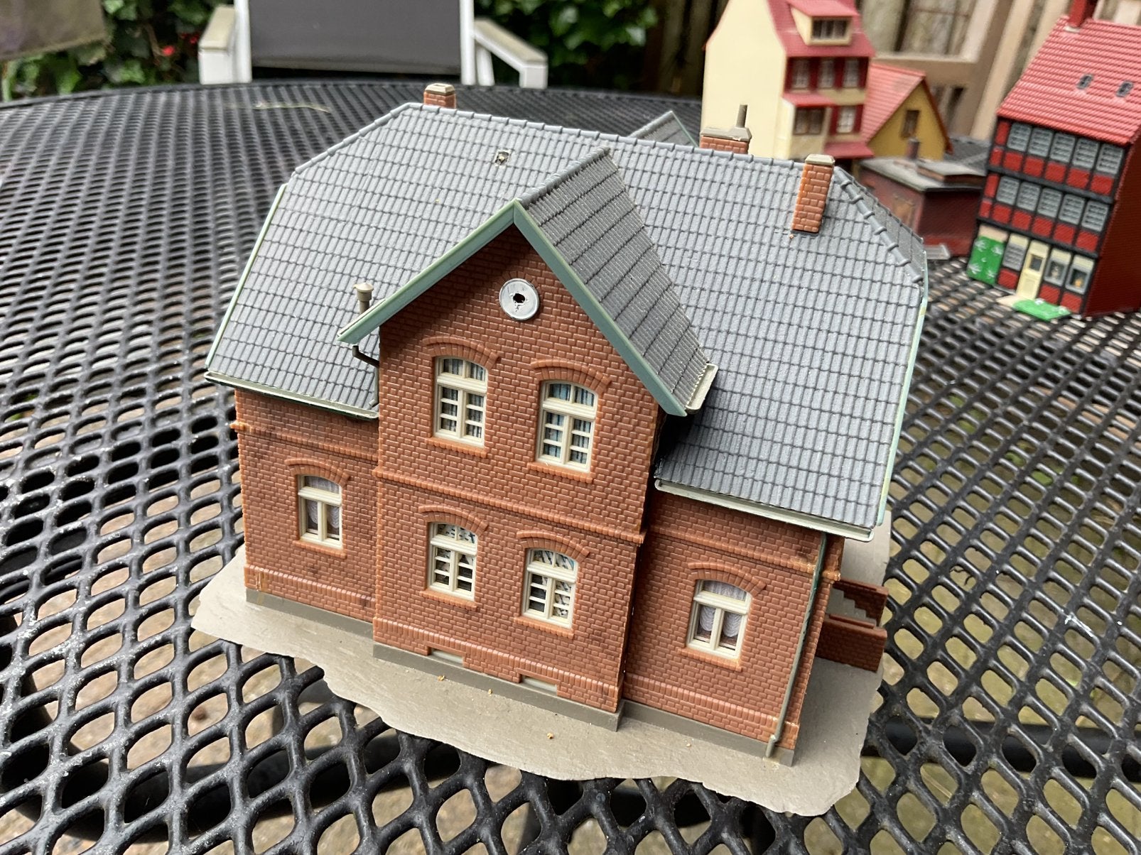 Ho huisjes falller kibri etc, Hobby en Vrije tijd, Modeltreinen | H0, Gelijkstroom of Wisselstroom, Brug, Tunnel of Gebouw, Zo goed als nieuw