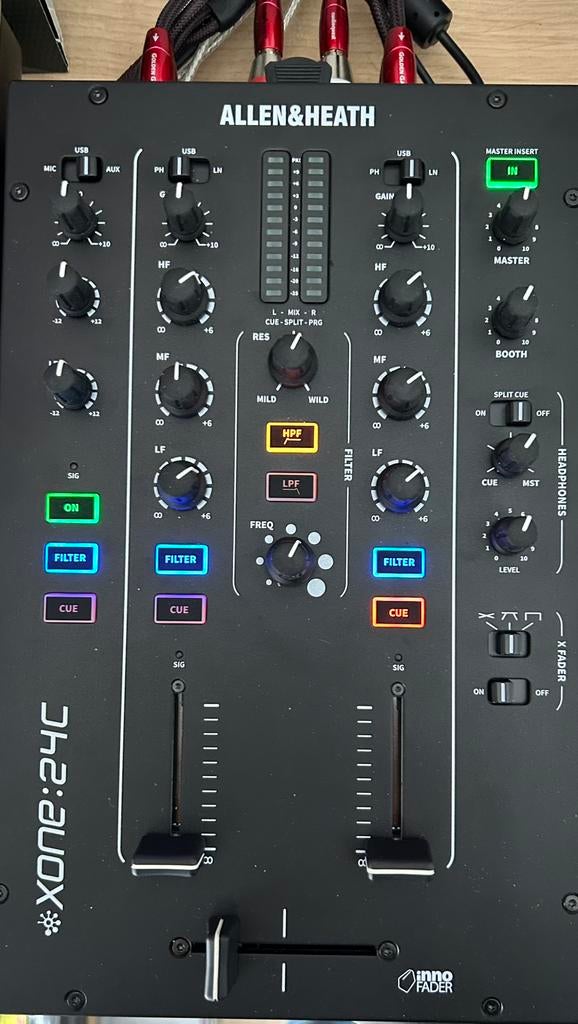 Allen & Heath / Xone 24c / hybride mixer / garantie, Ophalen of Verzenden, Zo goed als nieuw, Minder dan 5 kanalen, Microfooningang